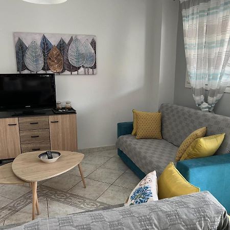 Apartment Efi Néa Péramos المظهر الخارجي الصورة